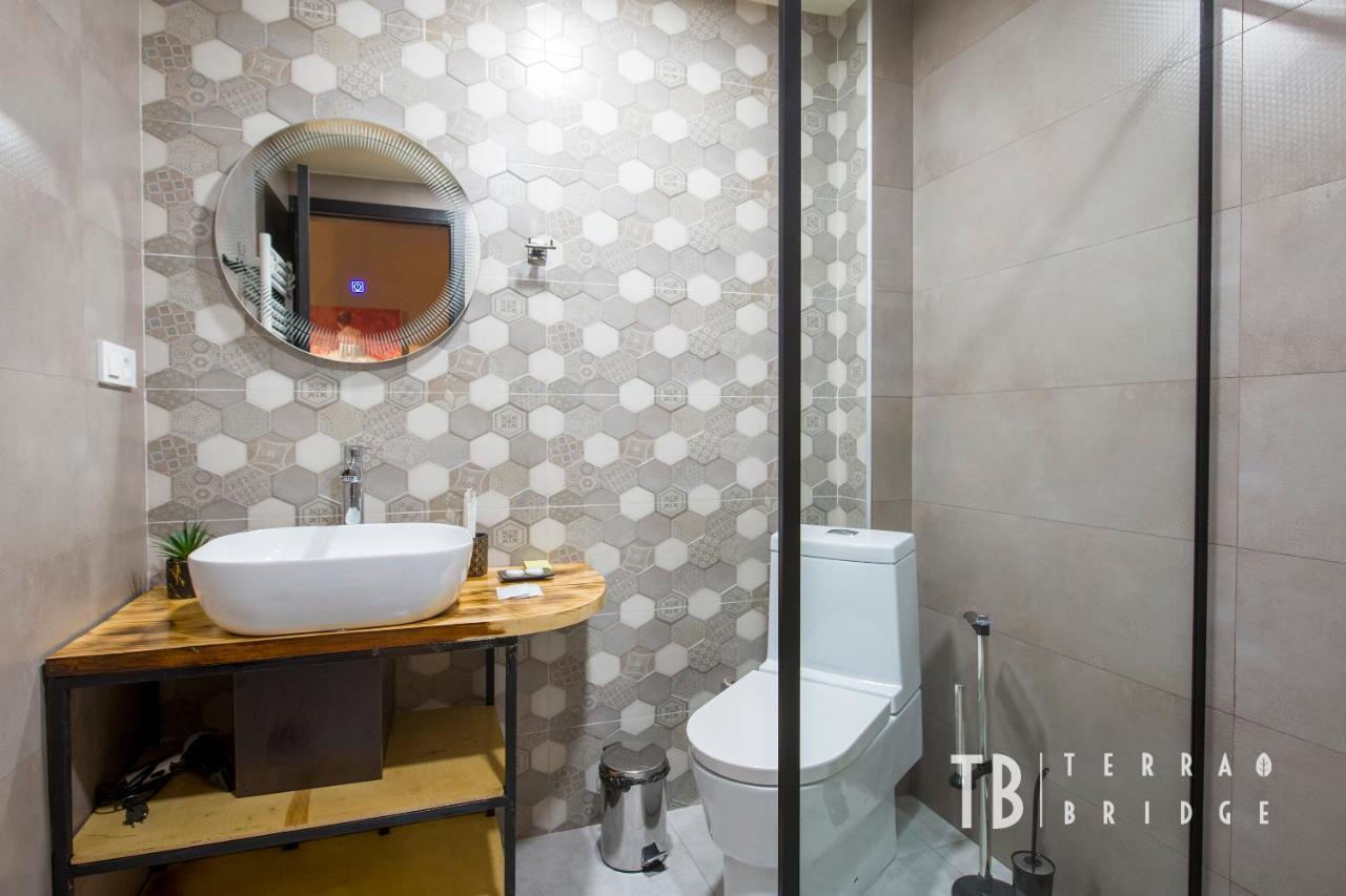 Hotel Terra Bridge Tbilisi Exteriér fotografie